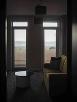 The 1 Suite Junior (Sea View) | Minibar (con algunos artículos gratuitos), caja fuerte, escritorio