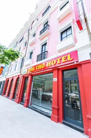 Façana frontal de l'allotjament