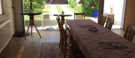 Apartment | In-room dining