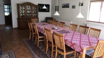 Apartment | In-room dining