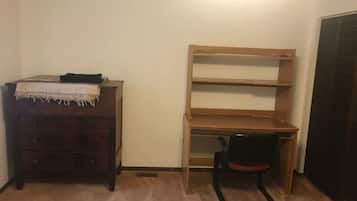 Desk, laptop workspace, iron/ironing board, free WiFi