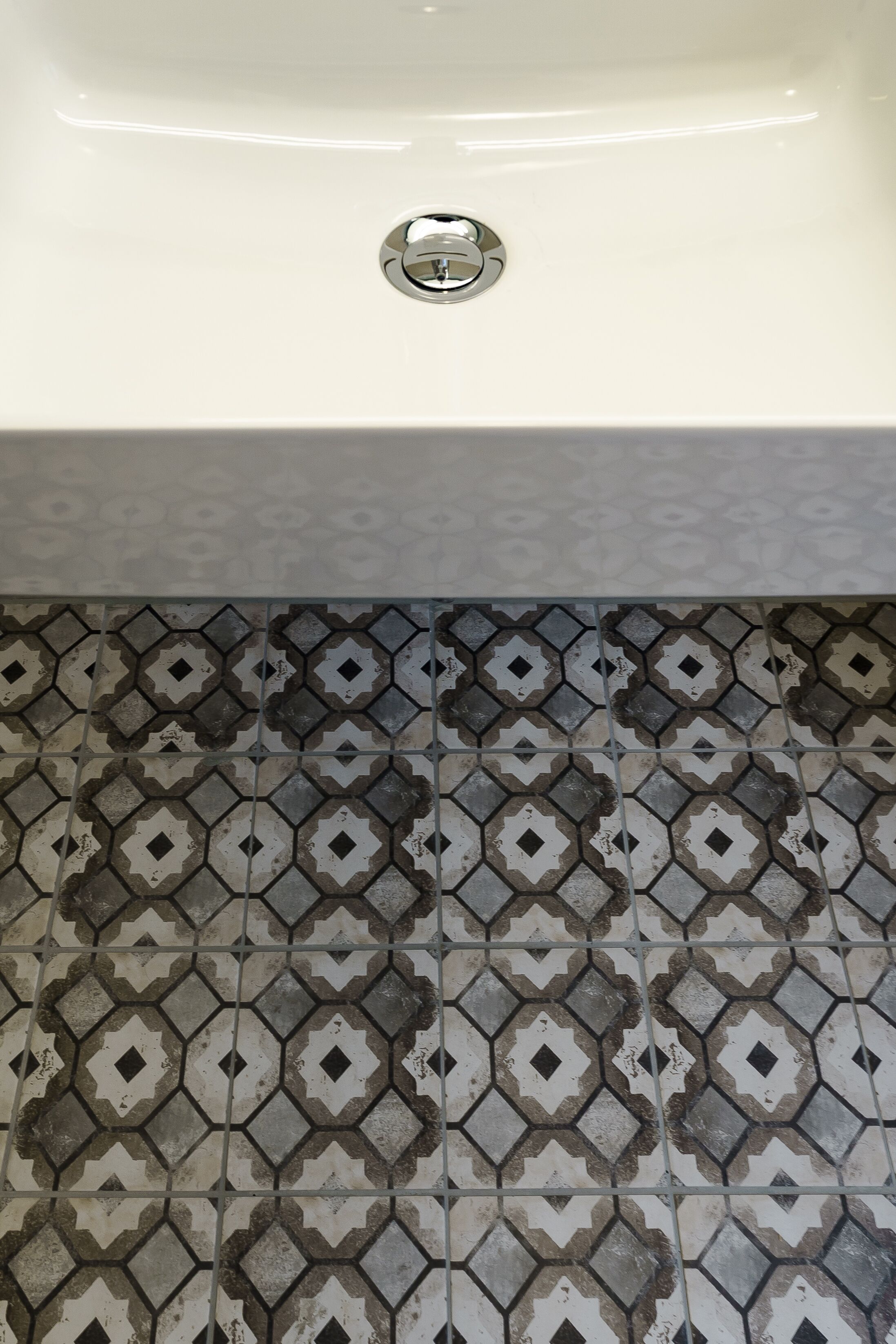 design apartment | bathroom | shower, hair dryer, towels