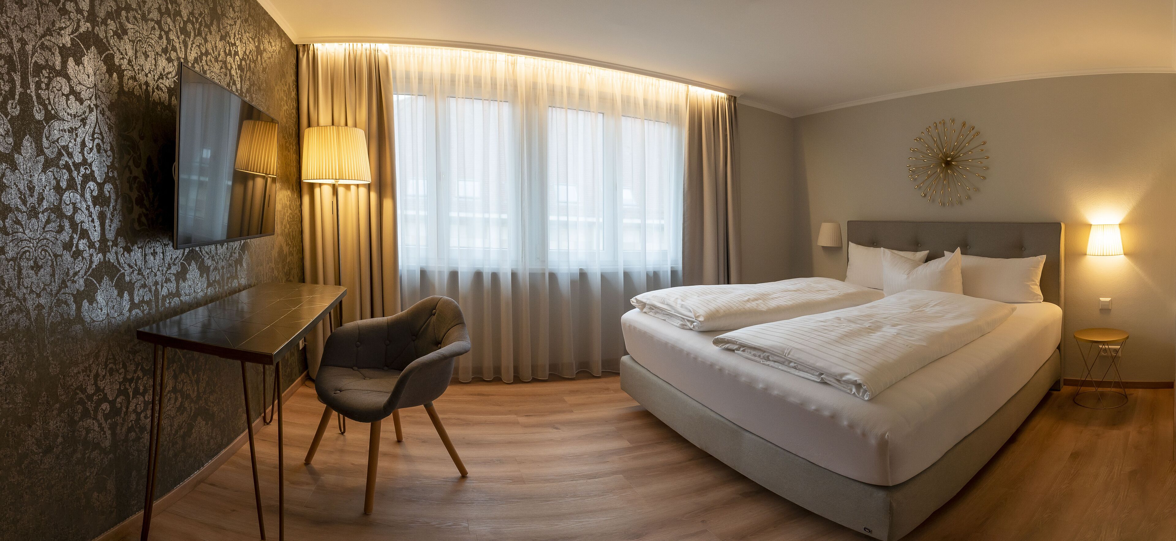 comfort double room, city view | hypo-allergenic bedding, individually furnished, soundproofing