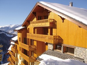 Exterior - 250m from resort center, swimming pool, terrace, balcony, tv, ski locker, 49-55m², Peisey-Vallandry (Peisey-Nancroix)