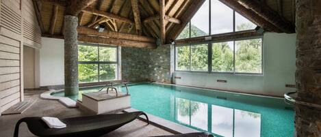 Piscine couverte, piscine chauffée