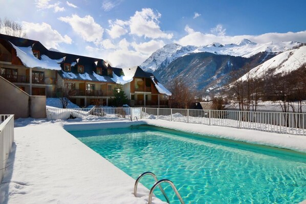 Opvarmet pool