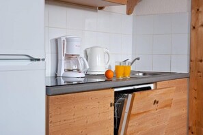 Fridge, microwave, dishwasher