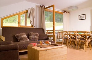 Living area - Wifi, 50m from shops, swimming pool, balcony, 60-70m², Les Orres (Les Orres)