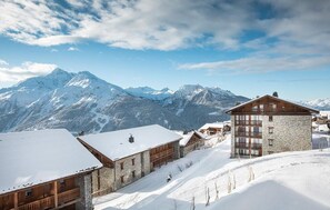 Exterior - Wifi, ski-in/ski-out & foot of the slopes, swimming pool, sauna, hammam, balcony, fireplace or stove (La Rosière Montvalezan)