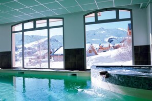 Innenpool, beheizter Pool