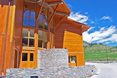 Wifi, 50m des commerces, remise en forme, sauna, balcon, télévision, casier à ski, 32m², Val Cenis