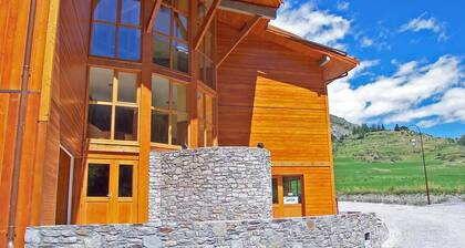 Wifi, à 200m des pistes de ski, remise en forme, sauna, balcon, parking, télévision, casier à ski