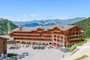 Exterior - Wifi, 200m from resort center, fitness, swimming pool, sauna, balcony, tv, ski locker, 37m² (La Plagne)