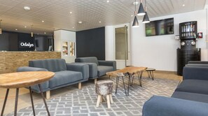 Lobby - Wifi, 100m from shops, swimming pool, balcony, parking, tv, ski locker, 26m², Saint Sorlin d'Arves (Saint-Sorlin-d'Arves)