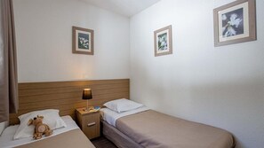 1 chambre, accès au Wi-Fi (inclus), literie fournie