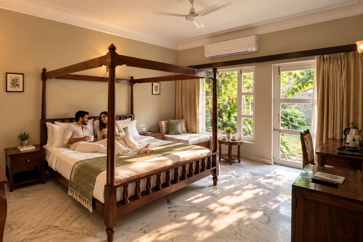 Superior Room with Open Shower | Roupa de cama