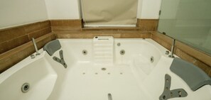 Unclassified image, 5 of 29, button - King’s Abode - Luxuria Ranakpur by Moustache (Desuri)