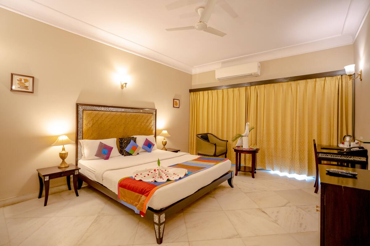 Super Deluxe Room with Shared Pool | 床单