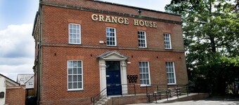 Pretty Properties Grange House Apartment 2
