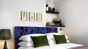 Deluxe Double Room, 1 King Bed | Egyptian cotton sheets, premium bedding, down comforters