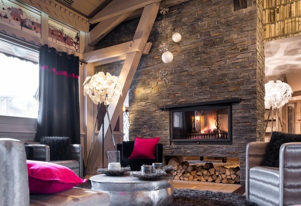 Interior - Ski-in/ski-out & foot of the slopes, fitness, balcony, tv, ski locker, 35m², Val Thorens (Val Thorens)