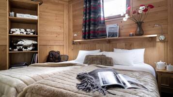 2 bedrooms, free WiFi, bed sheets, wheelchair access