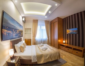 Apartment, 2 Schlafzimmer, Terrasse | Schreibtisch, Verdunkelungsvorhänge, schallisolierte Zimmer