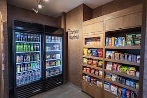 Snack bar - Fairfield Inn & Suites by Marriott Phoenix West/Tolleson (Tolleson)