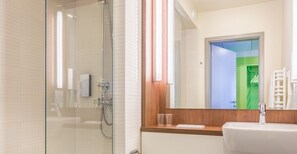 Basic Room, 2 Single Beds, Non Smoking, City View | Bathroom | Rainfall showerhead, hair dryer, towels, soap