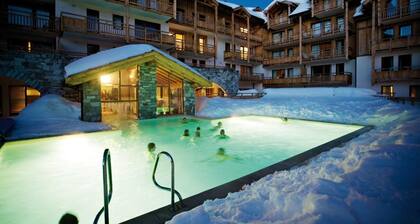 300m des commerces, piscine, sauna, hammam, terrasse, balcon, tĂ©lĂ©vision, casier Ă ski, 40mÂČ