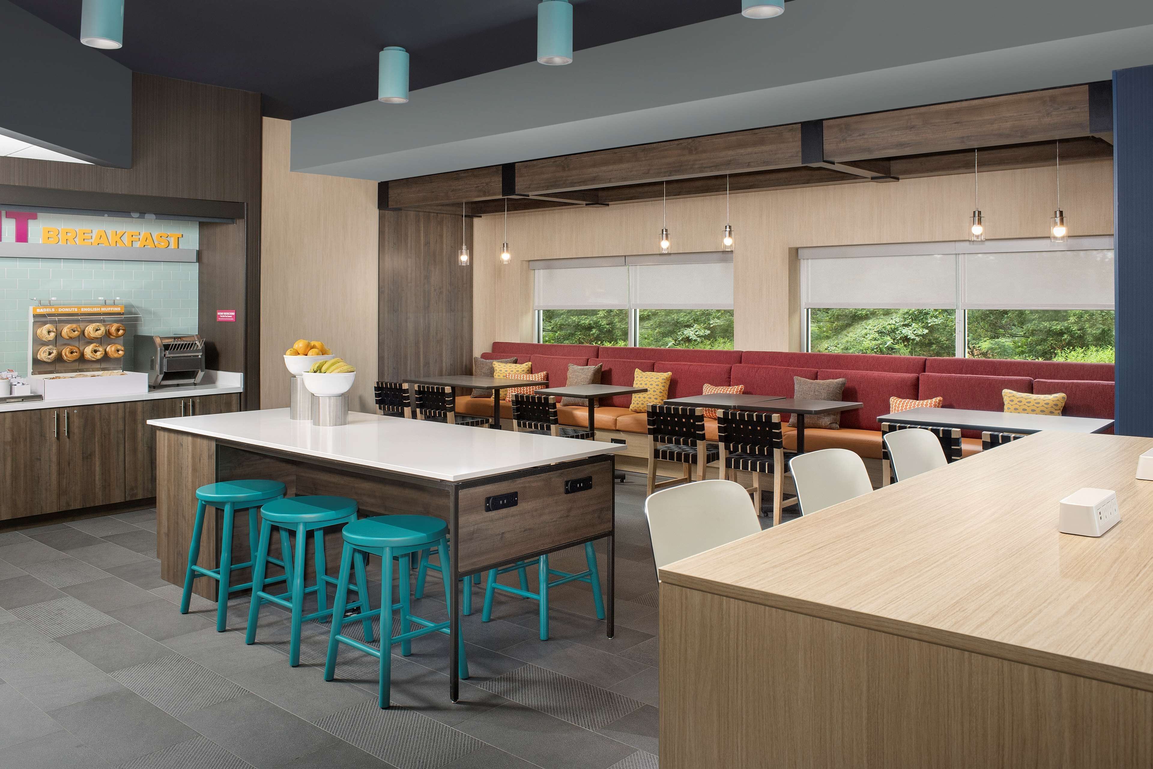 Free daily buffet breakfast