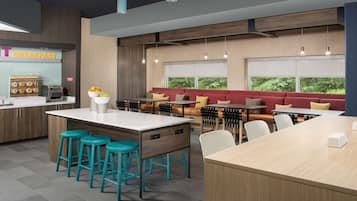 Ilmainen päivittäinen buffetaamiainen