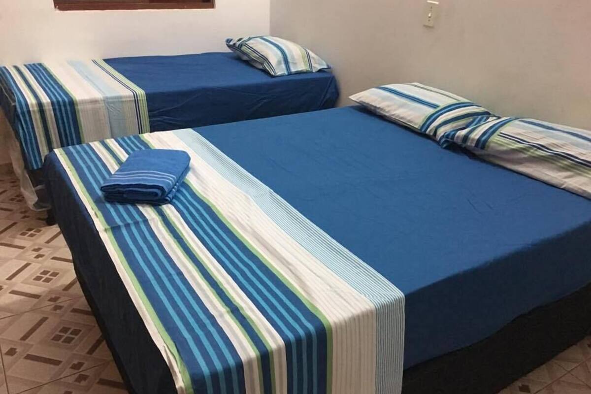 Habitación triple | Wifi gratis y ropa de cama
