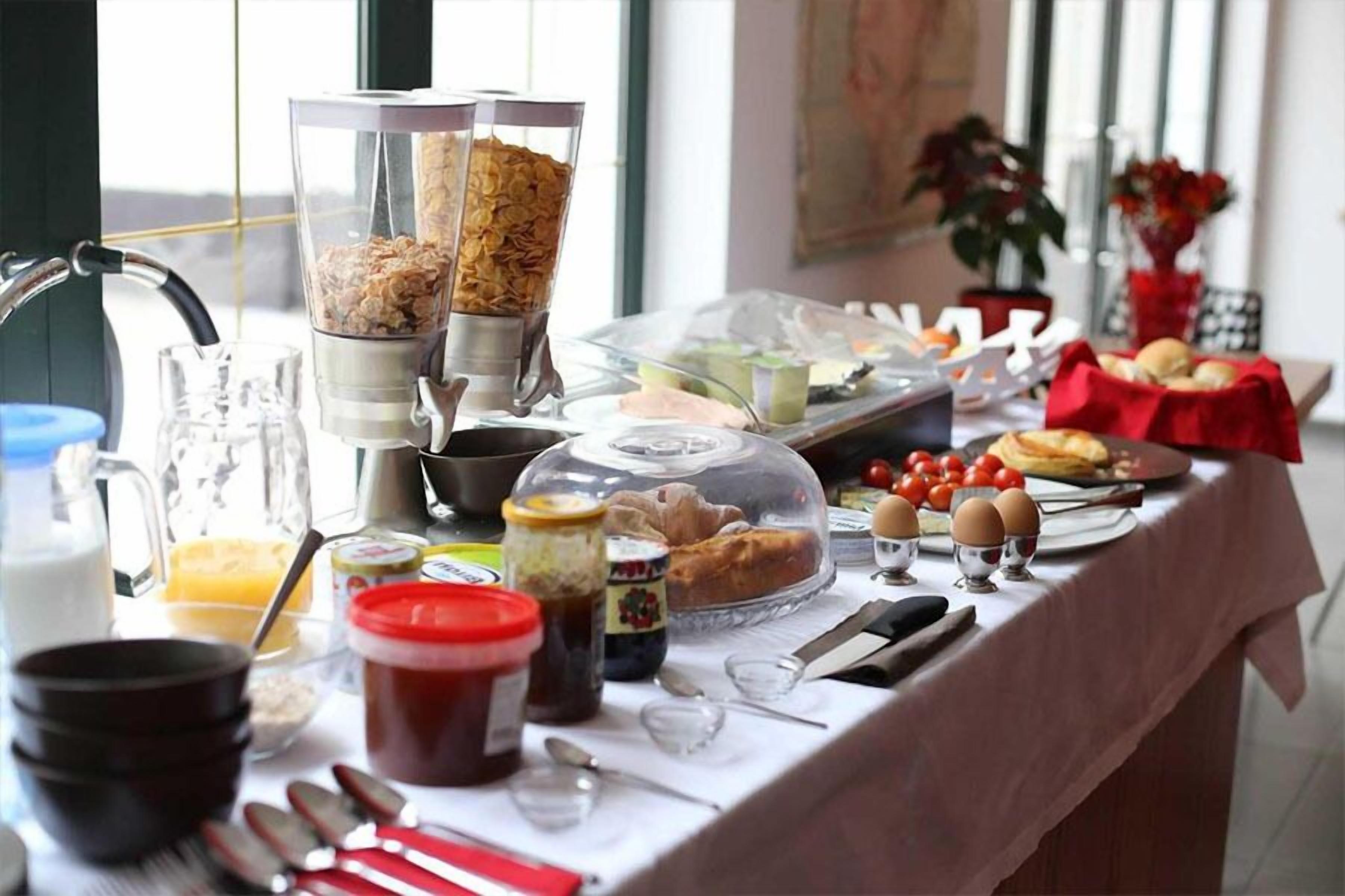 Desayuno continental incluido todos los días 