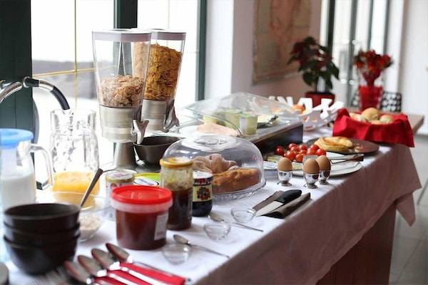 Desayuno continental incluido todos los días