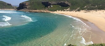 Spacious Luxury  Villa, on the  waterfront with stunning views - Plettenberg Bay