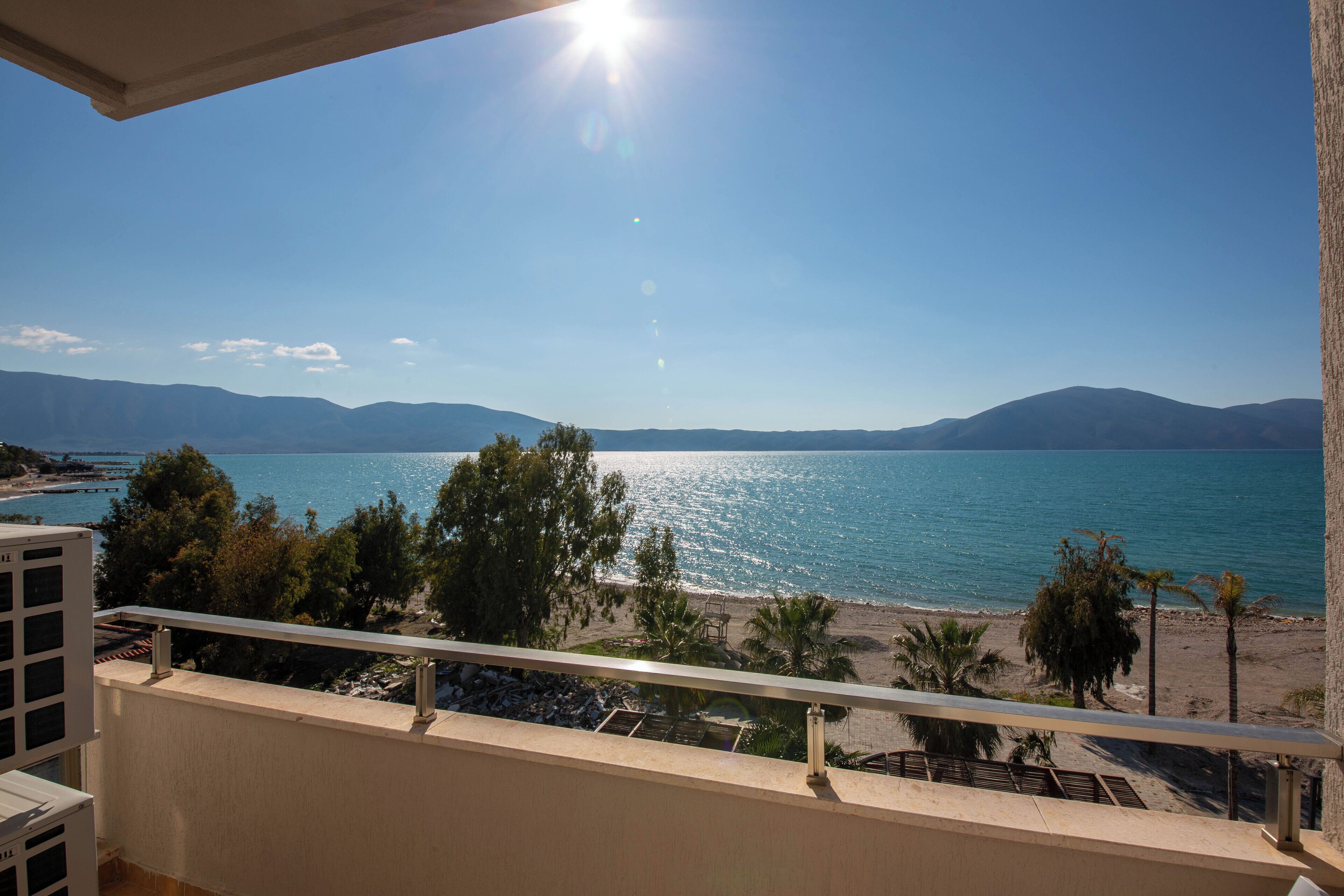 Habitación doble, balcón, vista al mar | Vista del balcón