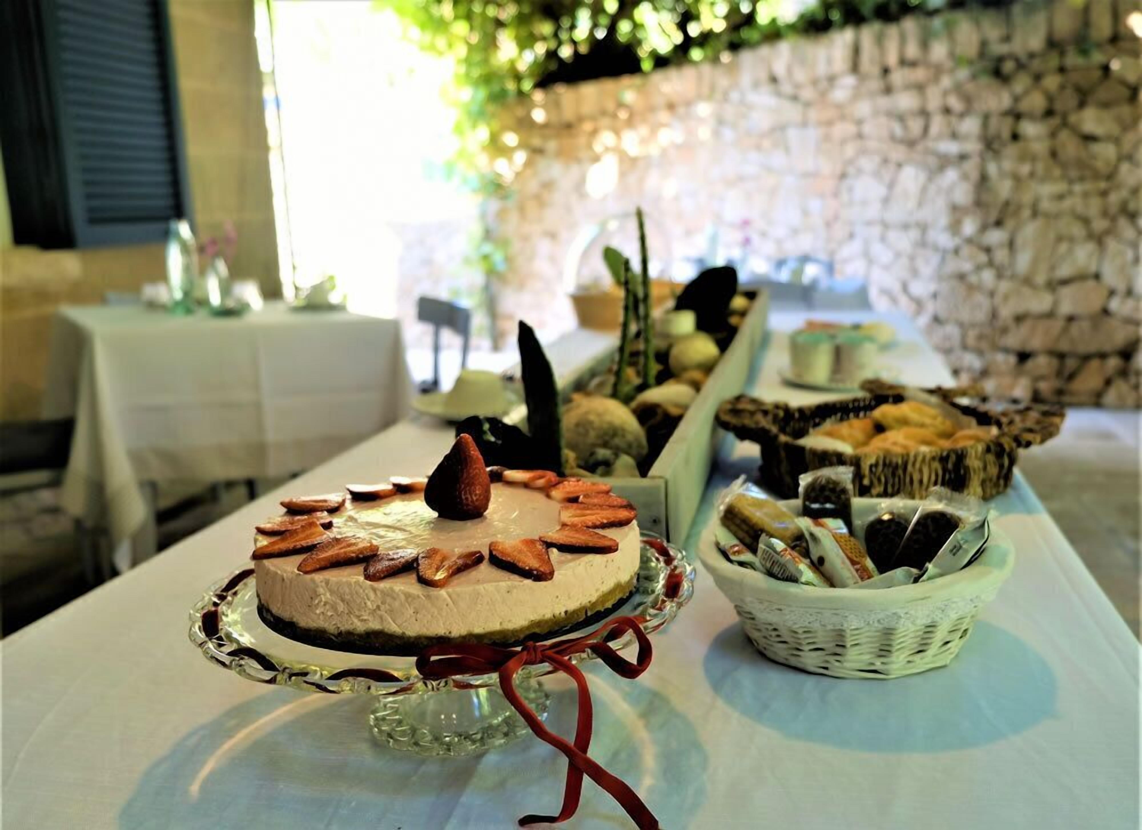 Petit déjeuner complet compris tous les jours