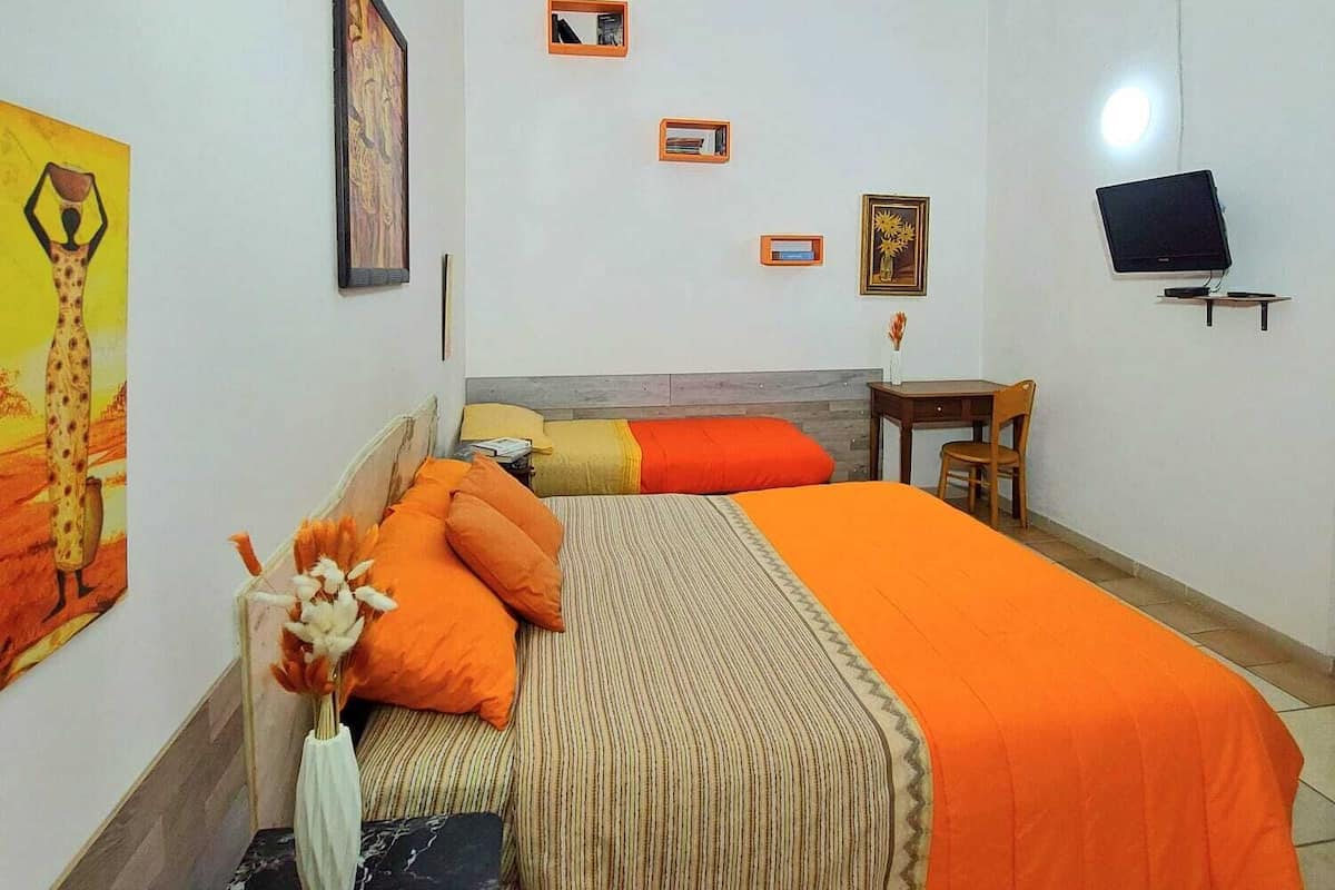 1 bedroom, premium bedding, down duvets, Select Comfort beds