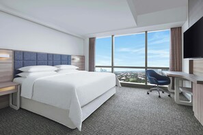 1 bedroom, Frette Italian sheets, premium bedding, in-room safe