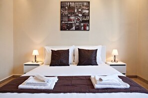 Grand Apartment, 2 Bedrooms, City View - Feel Belgrade Bohemian Apartment (Belgrade)