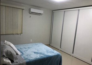 2 bedrooms, WiFi - Penthouse with pool and wide sea view! (Jacuma)