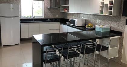 Penthouse avec piscine et vue large sur la mer!