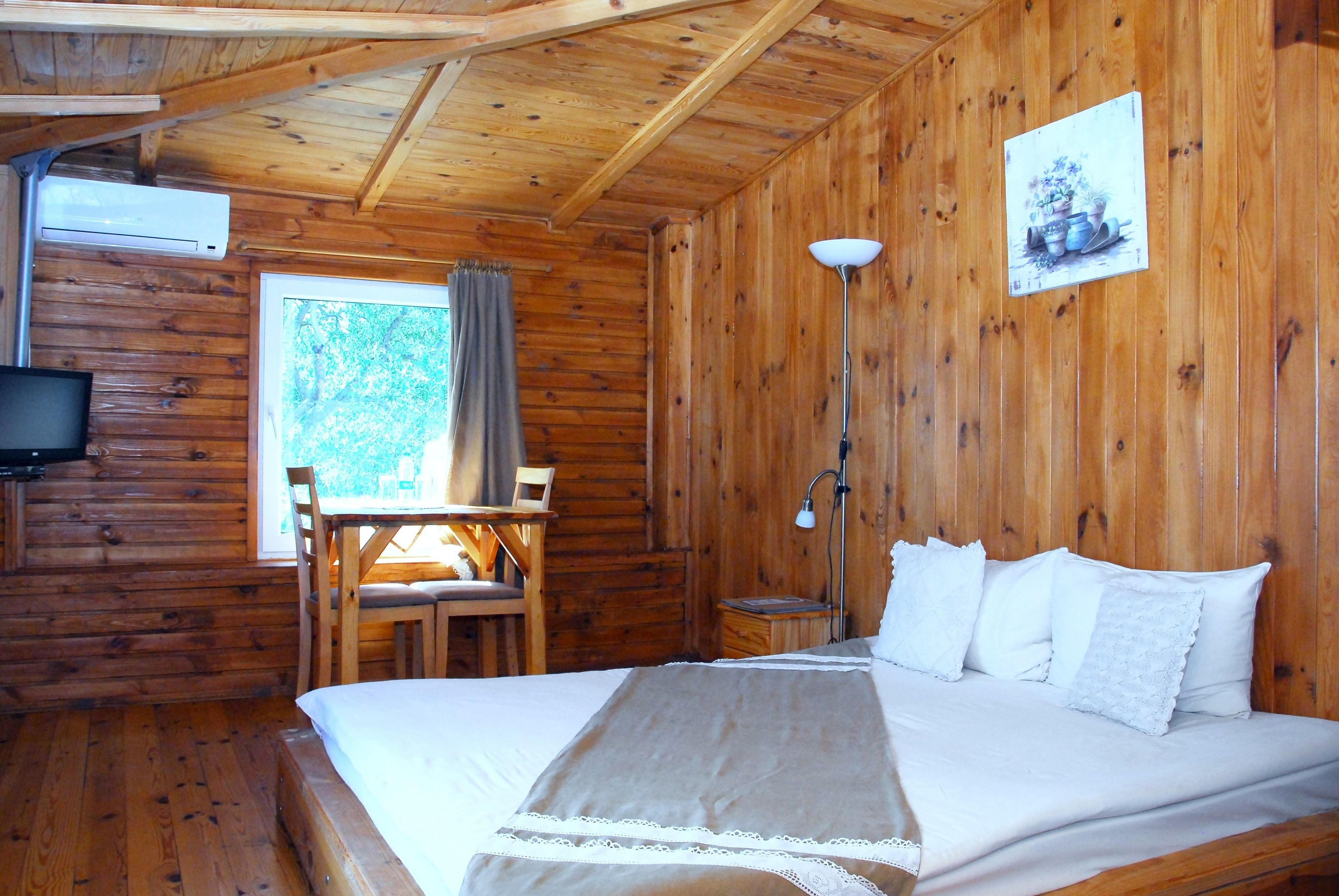 Standard Double Room | Soundproofing, iron/ironing board, free WiFi, bed sheets