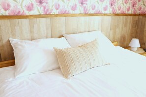 Kamar Double Deluks, kamar mandi pribadi (1) | Setrika/meja setrika, Wi-Fi gratis, dan seprai linen