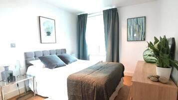 1 bedroom, WiFi, bed sheets