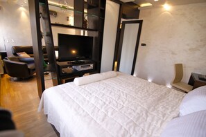 Studio Luxe