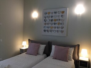 2 dormitorios, tabla de planchar con plancha, wifi gratis