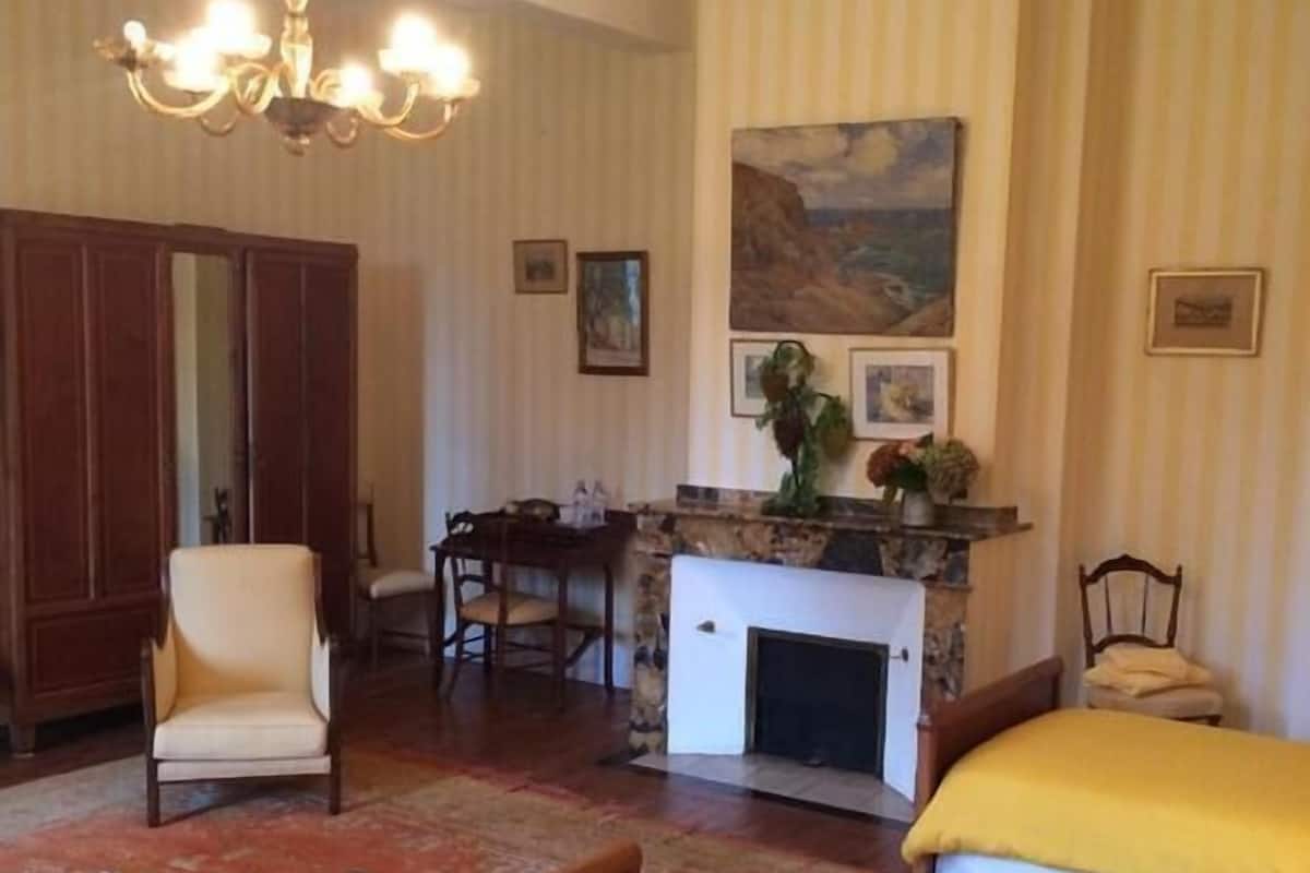 Chambre Supérieure Double ou avec lits jumeaux | Décoration personnalisée, ameublement personnalisé