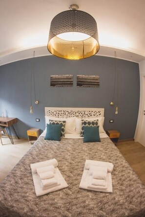 Double Room | Desk, soundproofing, free WiFi, bed sheets - Verrazzano 37 Guest House (Rome)